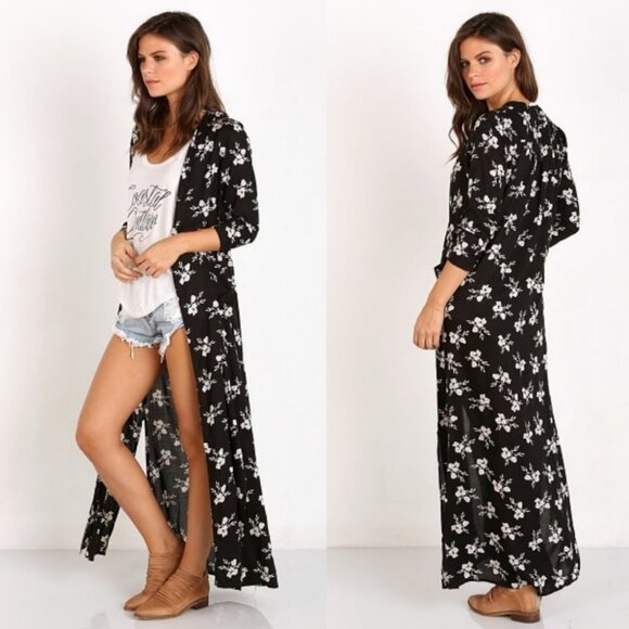 Revolve Floral Duster Maxi Kimono Lightweight Izzy Amuse Society Bohemian Small - Picture 2 of 16